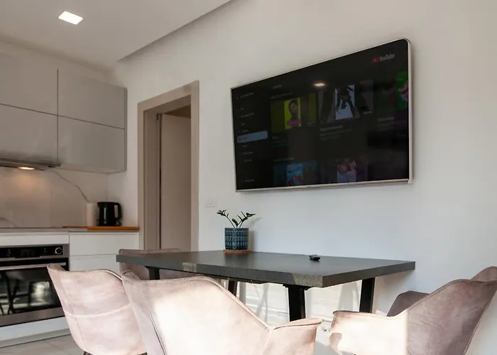 度假居 Modern Grey Harmony Retreat *