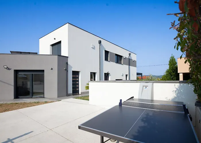 度假居 Modern Grey Harmony Retreat Bertoki